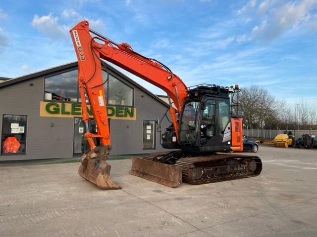 Hitachi ZX135US-6 - Gleneden