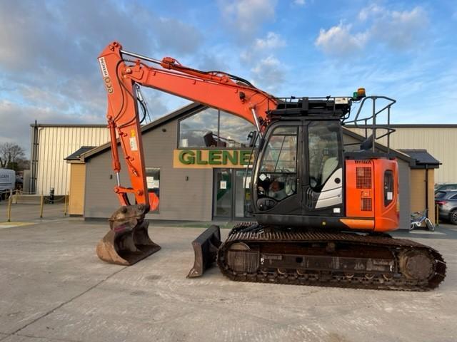 Hitachi ZX135US-6 - Gleneden