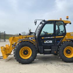 JCB 560-80 AGRI SUPER