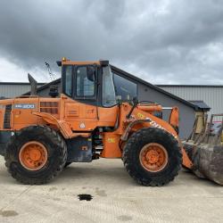 Doosan DL200