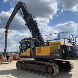 Volvo EC460CL Material handler / demolition excavator