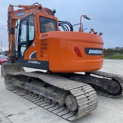 Doosan DX235LCR