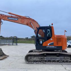 Doosan DX235LCR