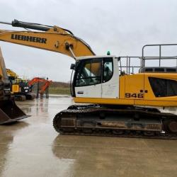 LIEBHERR R946 LC