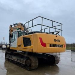 LIEBHERR R946 LC