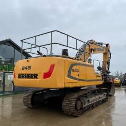 LIEBHERR R946 LC