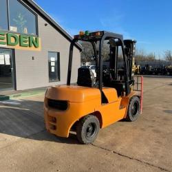 SAMUK 3TON FORKLIFT