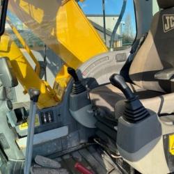 JCB JS220LC