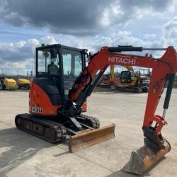 Hitachi zx33u