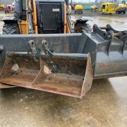 Case 570T BACKHOE LOADER