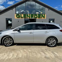 Toyota Auris Excel VVVT-1 CVT ESTATE