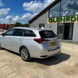 Toyota Auris Excel VVVT-1 CVT ESTATE