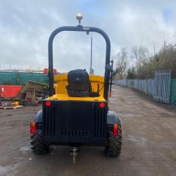 JCB 3t swivel skip