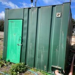 Toilet Block 12x9