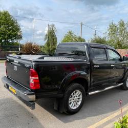 TOYOTA HILUX  D-4D 171 Auto Hilux Invincible