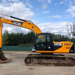 JCB JS220LC