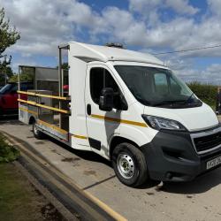 PEUGEOT Boxer 335 Bluehdi