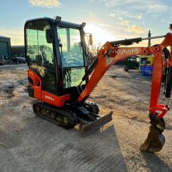 KUBOTA KX015-4